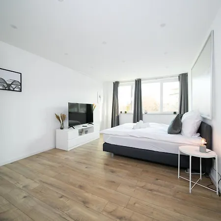 - 3 Bedroom - 6 Person