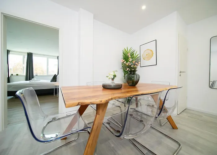 Apartment - 3 Bedroom - 6 Person Dusseldorf