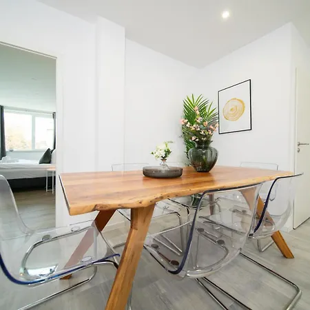 Appartement - 3 Bedroom - 6 Person Düsseldorf