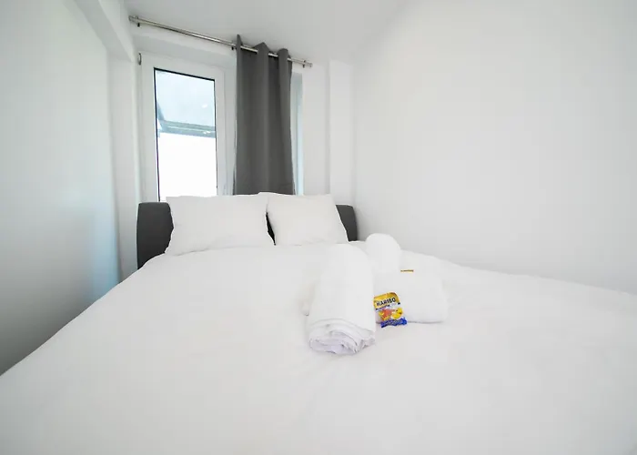 - 3 Bedroom - 6 Person Lejlighed *
