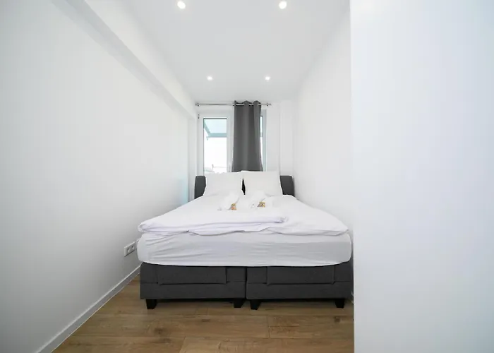 - 3 Bedroom - 6 Person * Düsseldorf