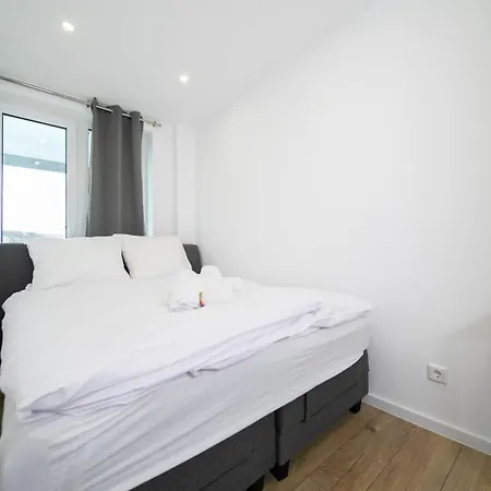 - 3 Bedroom - 6 Person Düsseldorf